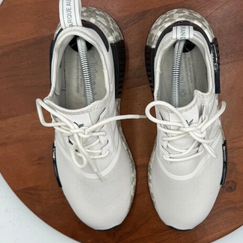 Adidas NMD R1 Mens Size 9 White Black Scale Pattern Boost Sneakers GW9476 - Picture 11 of 12